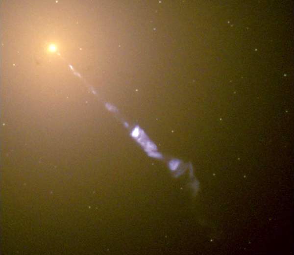 M87 - HST image